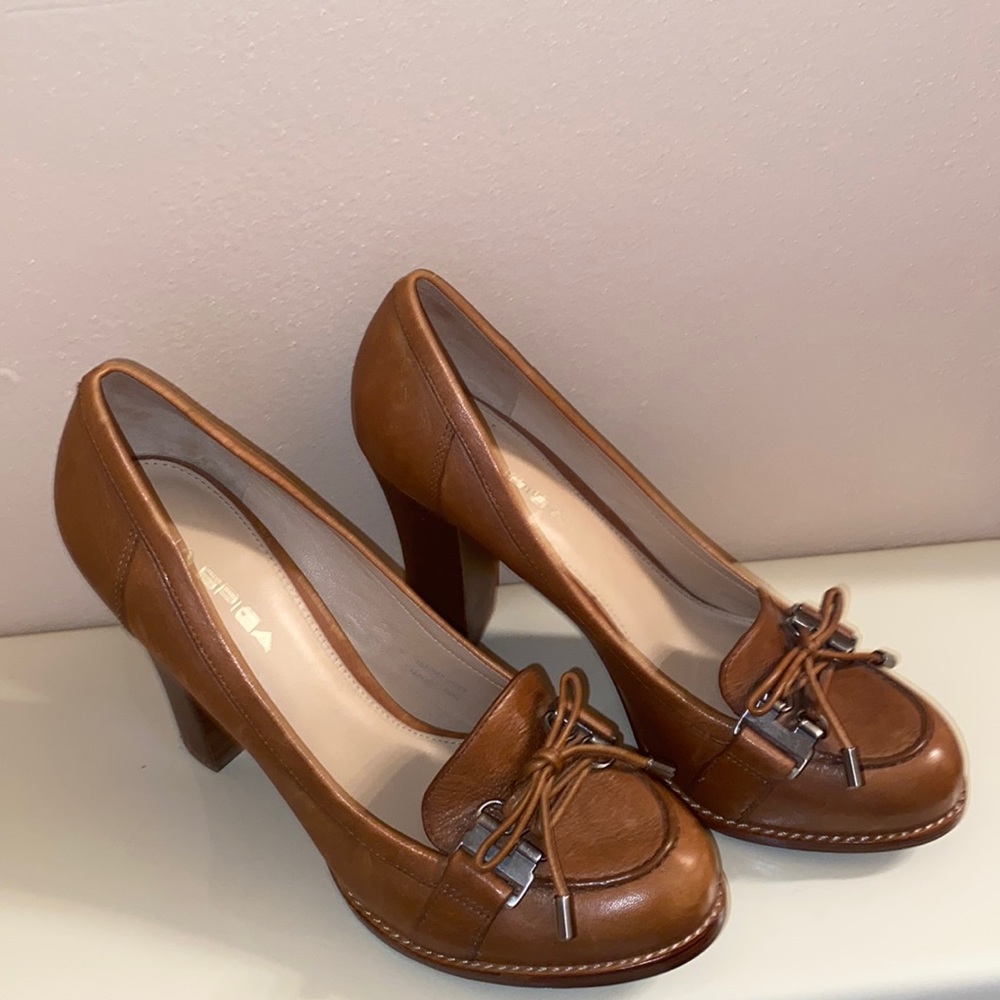 VIA SPIGA Brown Tan Loafer Pump Block Heel - US 7.5